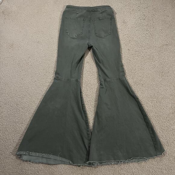 Free People Just Float On Flare Jeans Army Green Size 26 - Picture 6 of 10